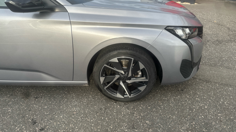 Peugeot 308 1.2 PureTech Allure Premium 5dr EAT8 Petrol Estate